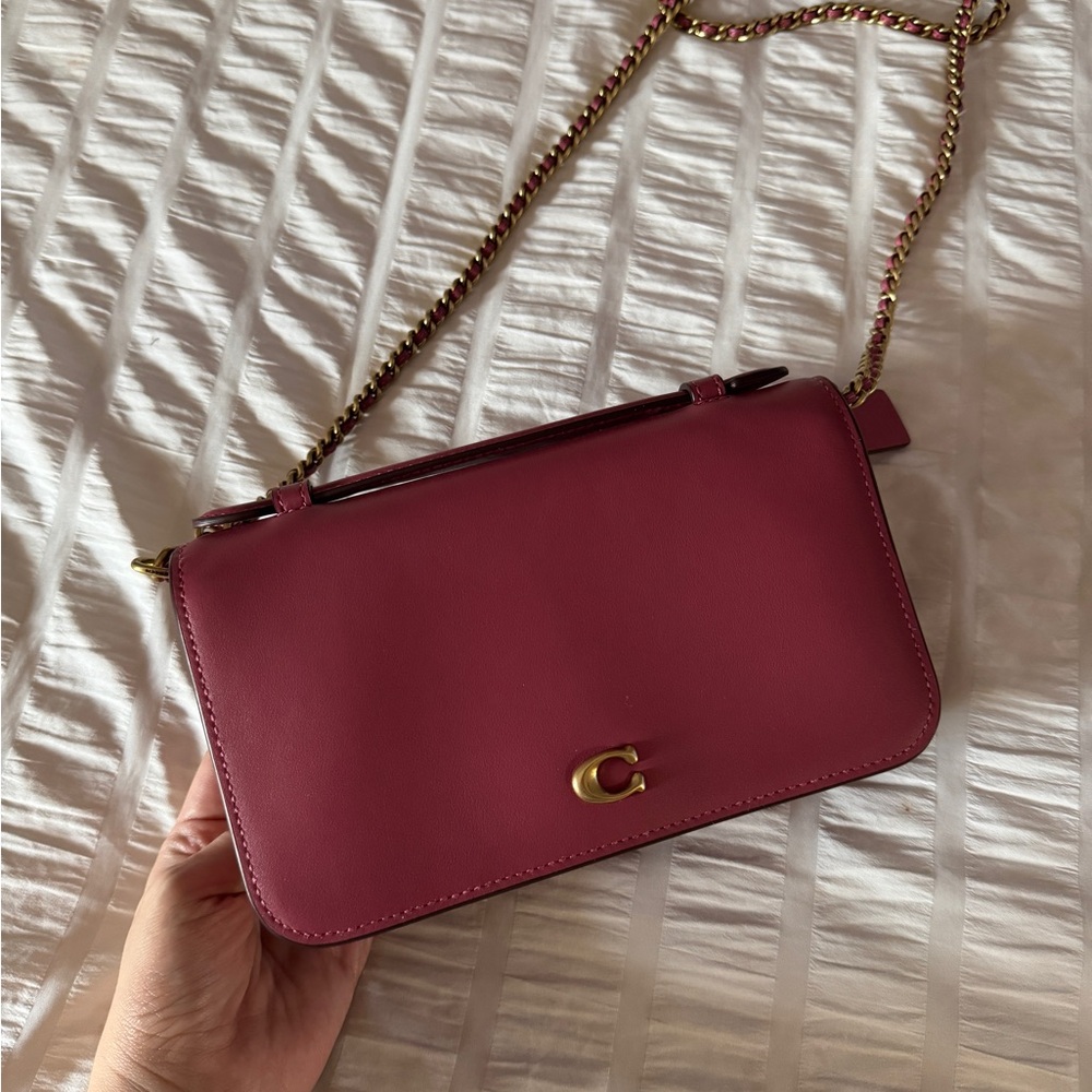 Coach Mila Crossbody Bag with Sleek Design